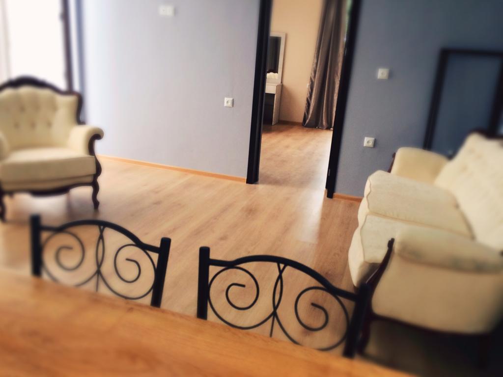 Holiday House Green Cape Batumi 호텔 엠비즈엔 콘스키 외부 사진