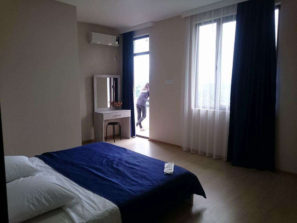 Holiday House Green Cape Batumi 호텔 엠비즈엔 콘스키 외부 사진