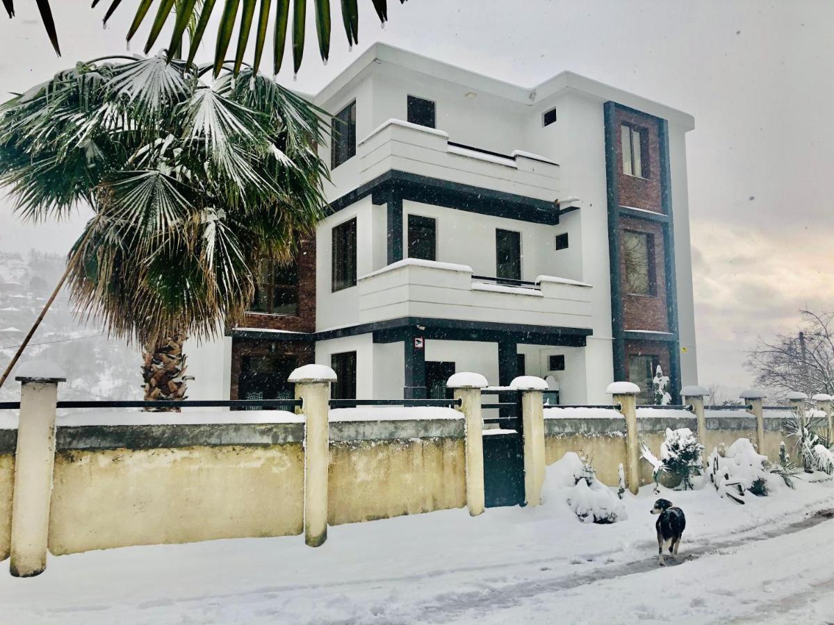 Holiday House Green Cape Batumi 호텔 엠비즈엔 콘스키 외부 사진